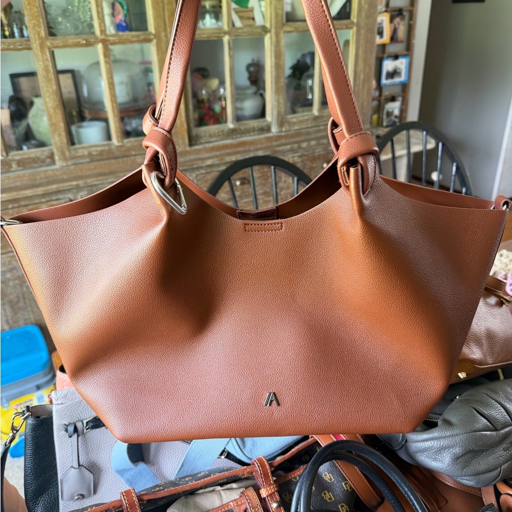 Leather Tote Bag in Chestnut Brown - Brand